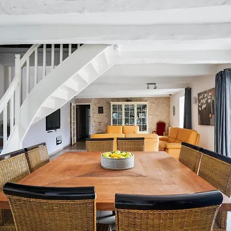 Charmante à Sylvestre Sur Lot Avec Piscine Privée Villa