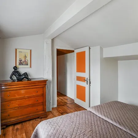 Charmante à Sylvestre Sur Lot Avec Piscine Privée Villa *