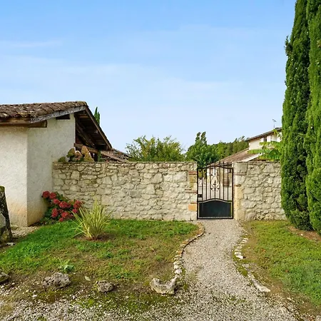Villa Charmante à Sylvestre Sur Lot Avec Piscine Privée *